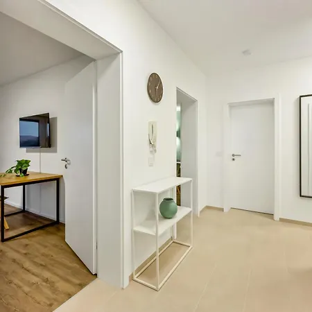 Sali Homes Weinblick Beethoven - Ruhige Feldlage *